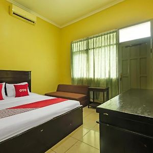 Oyo 92482 Hotel Permata 1